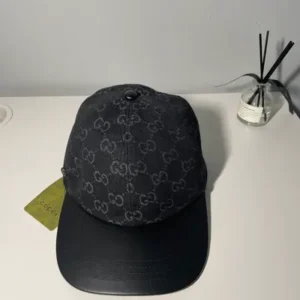 كاسكيط Gucci مونوغرام (Noir Total) – جودة تصنيع فائقة وفخامة تدوم"